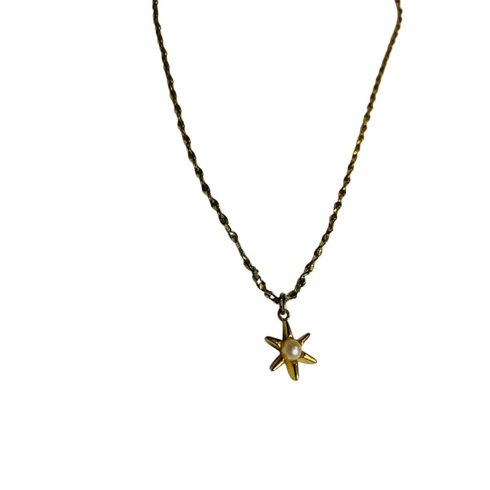 Goldtone Necklace 15.5 Inch Star Pendant Pearl Inset Delicate